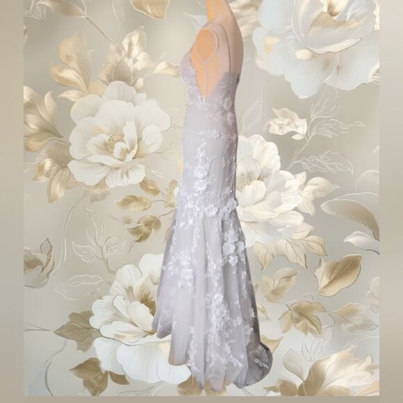 Stunning High Low Tulle With Flower Applique Overlay Gray Mermaid Fit Wedding Dr - Picture 4 of 15